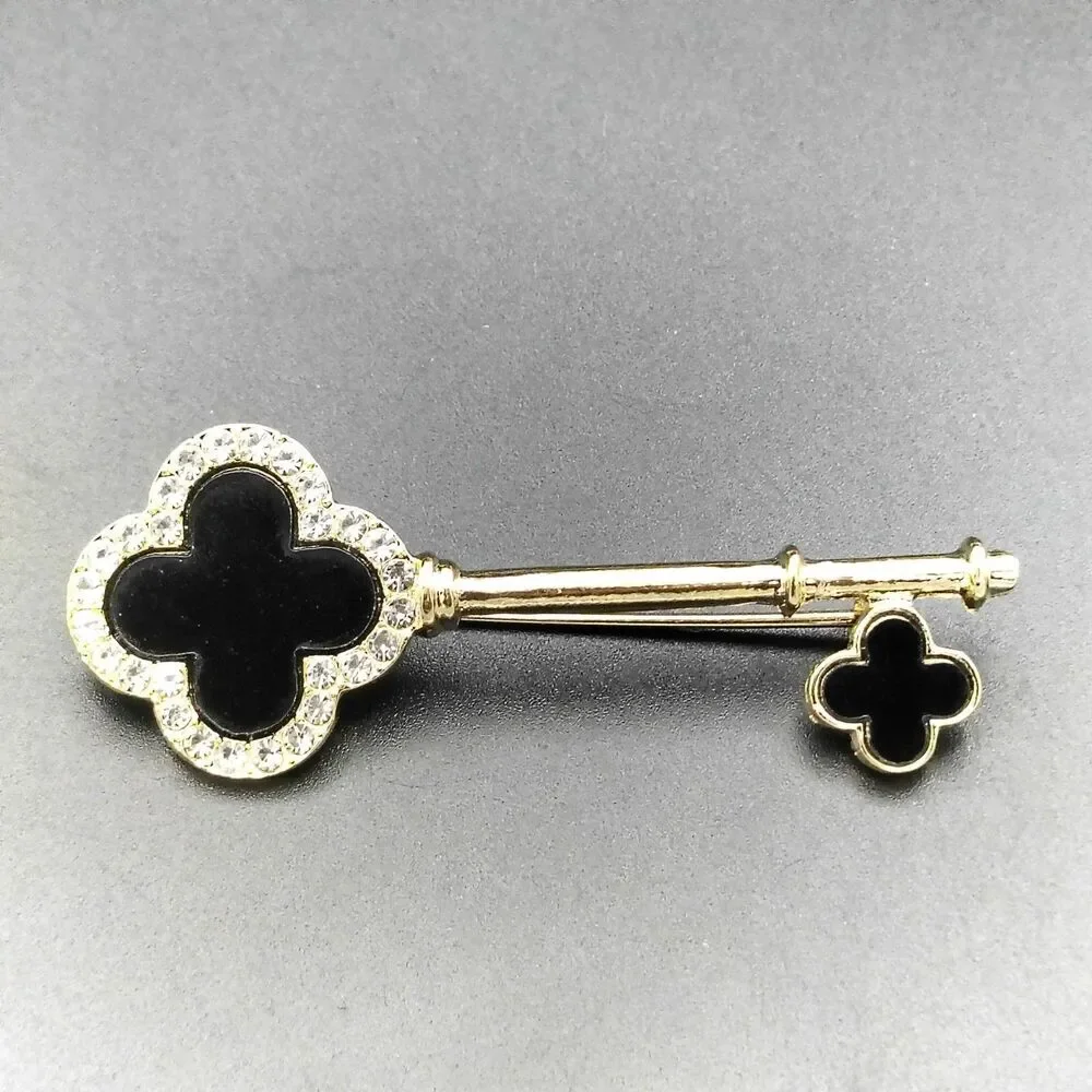 Elegant Gold Tone Key Brooch Pin Black Clover Rhinestone Fashion Jewelry Gift